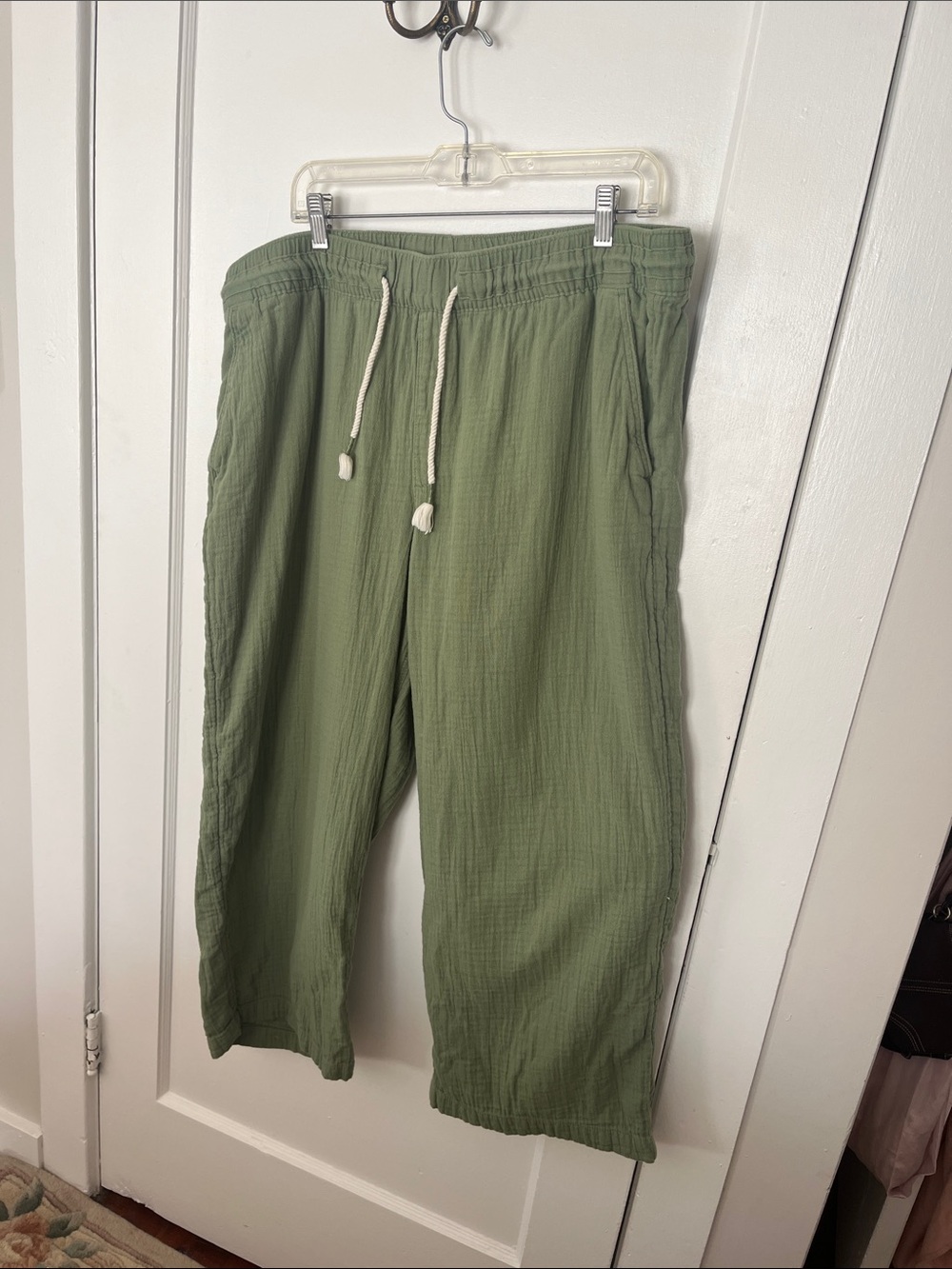 Old Navy Women's Olive Green Drawstring Cotton Pants